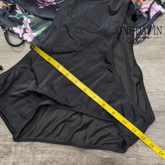 Adisputent Halter Drawstring Tankini Swimsuit Size M - Picture 4 of 5